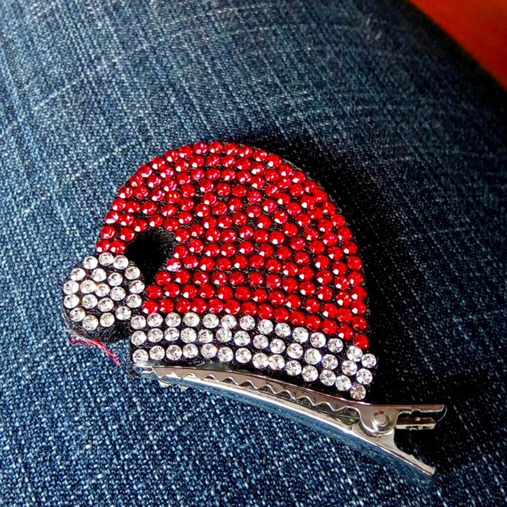 Jeweled Santa hat w/ alligator clasp